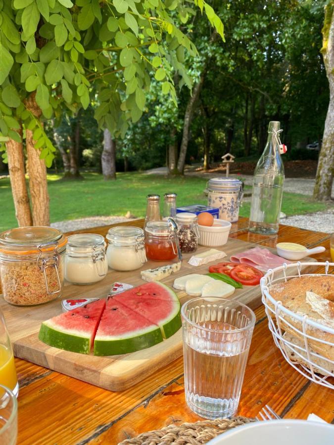 Bed and Breakfast Domaine La Rose Caylus Zewnętrze zdjęcie